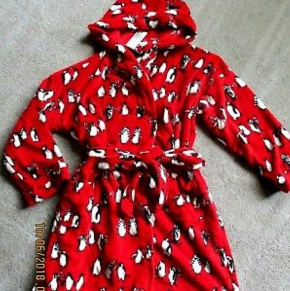 Red penguin Vera Bradley Robe